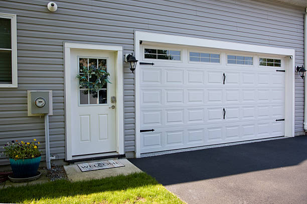 24/7 Emergency Garage Door experts in Brier, WA